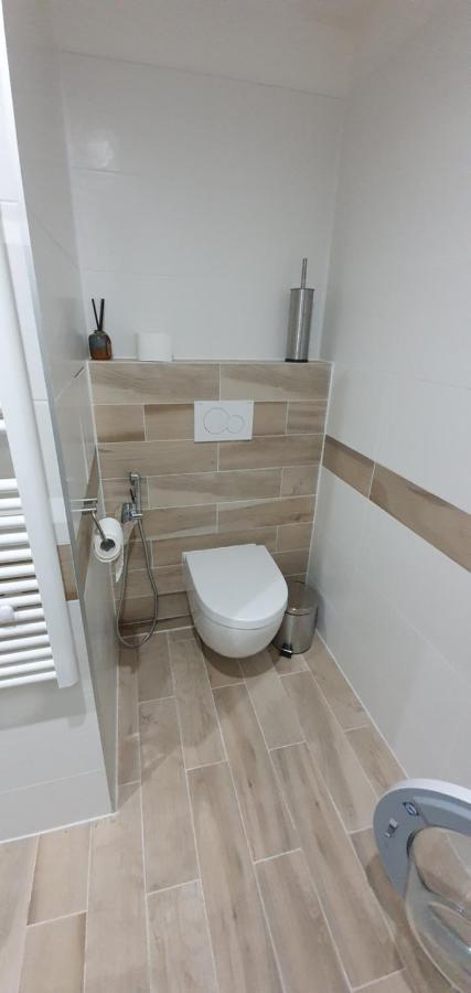 Apartman Nerudovka D 104, Finska Sauna, Garazove Stani Loučná pod Klínovcem 외부 사진